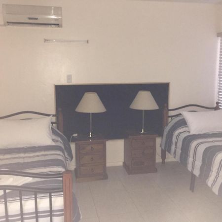 Granville Tavern And Motel แมรีโบโรห์ ภายนอก รูปภาพ
