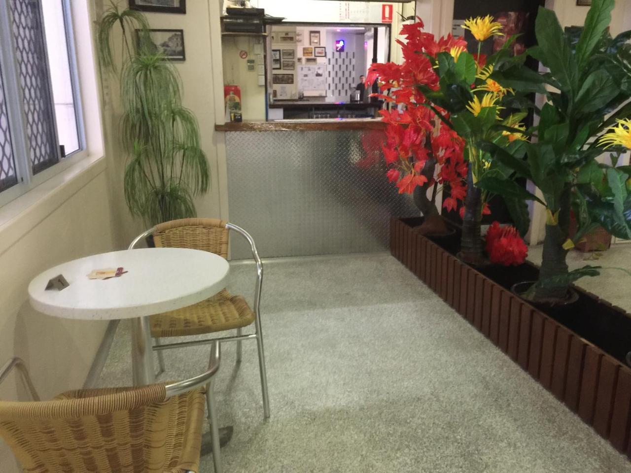 Granville Tavern And Motel แมรีโบโรห์ ภายนอก รูปภาพ